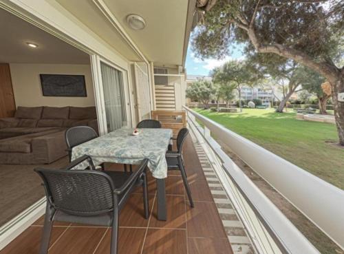 Parasol Holiday Apartments Salou