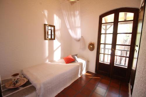 Villa Nikis Skiathos near beach and with sea view