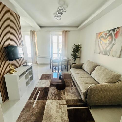 Luxury appartement-Cœur de ville de Cannes-2 mns Palais du festival et Croisette