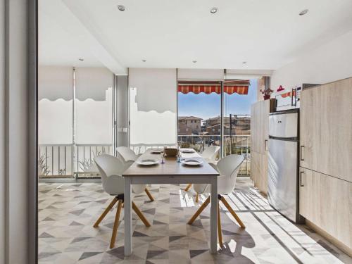 Appartement 3 pièces rénové, proche plage et commerces, pour 4 personnes - FR-1-326-669