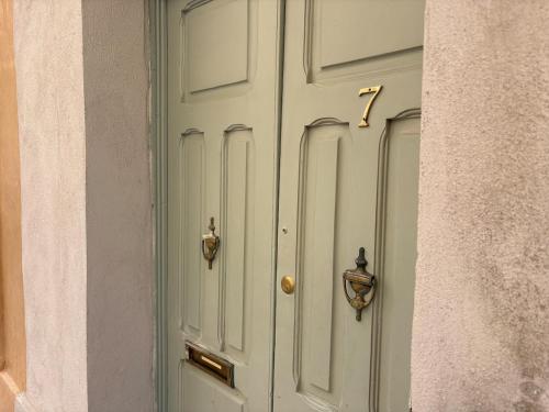 Foto Historic Senglea Maisonette with Private Entrance 1