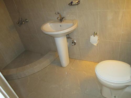 Un baño de Kareem Hotel Luxor