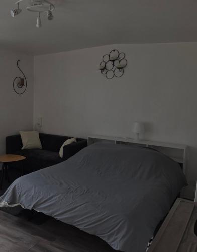 Foto Studio avec terrasse et jardin 2
