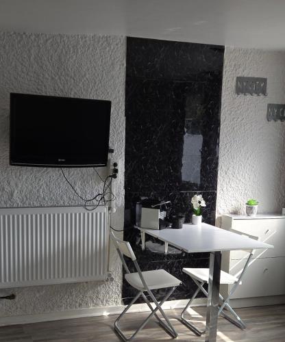 Foto Studio avec terrasse et jardin 5