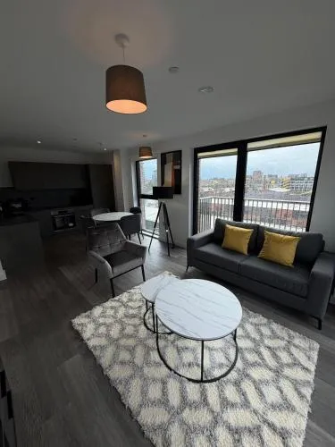 Berkeley Square Apartments by StaySavvy Accommodation photo 43