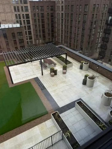 Berkeley Square Apartments by StaySavvy Accommodation photo 36