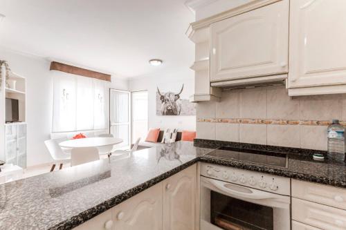 2 bedroom apartment with a pool