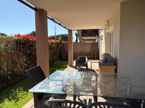 Appartement 65m2 avec Piscine et Rez de jardin 80m2