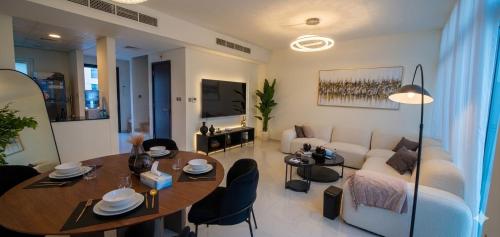 Spacious 3-Bedroom Villa in DAMAC Hills 2
