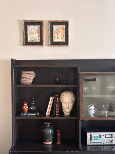 Spacious & central 2BR flat in Kypseli