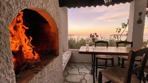 Villa Nikis Skiathos near beach and with sea view