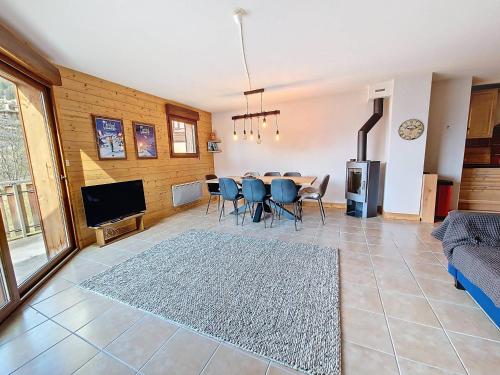 Grand duplex proche Super Châtel