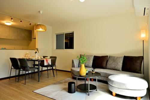 Fukusuke Song House 4 ldk New House 2 minutes from Kintetsu Imasato Station Kobe Nara Shinsaibashi Direct access