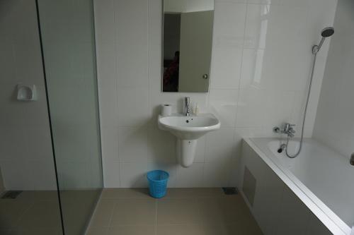 Un baño de Shamrock Villas Corner OR Seaview OR Standard