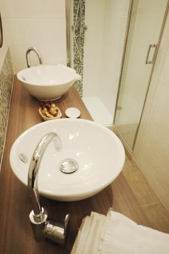 Louvre Opera Classic ChicSuites