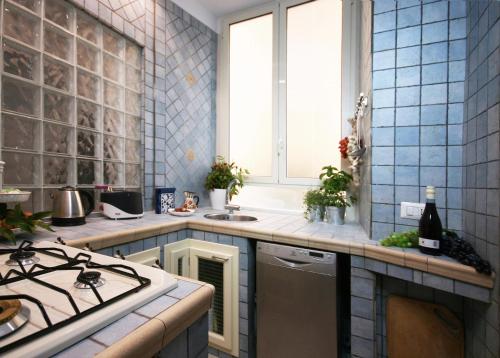 Η κουζίνα ή μικρή κουζίνα στο Sebeto Toledo