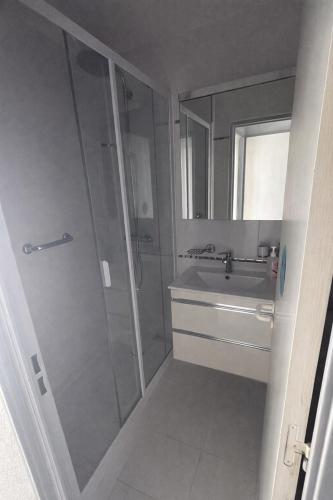 Studio with sea view and terrace - 4 people - pool