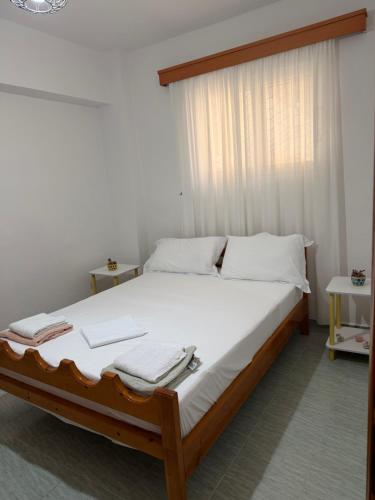 Gulta vai gultas numurā naktsmītnē Center Rooms