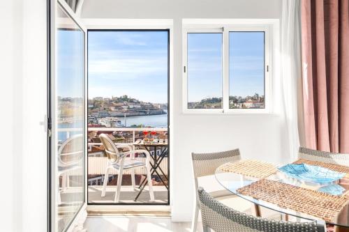 Spectacular view of Porto and Douro-Free Parking