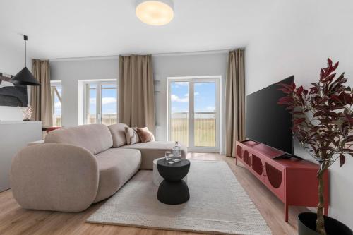 Slnečnice 2-Bedroom Apartment on Floor 6 with Balcony and Parking by SkyViews