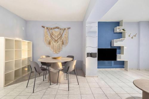 Paloma - Deluxe Apartment with Yard