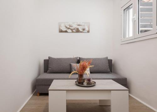 Luks Apartment Argyroupoli City Center Stay