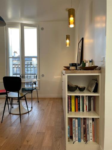 Parisian apartment with Balcony Canal St Martin