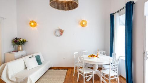 The Matogianni White Home with Terrace Mykonos Town