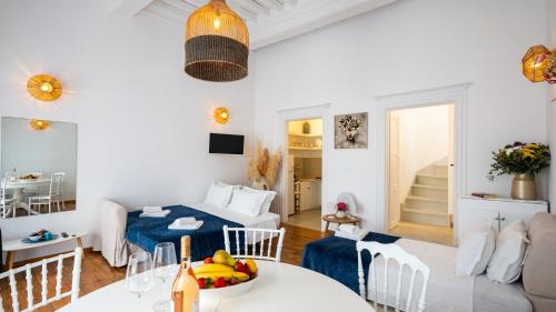 The Matogianni White Home with Terrace Mykonos Town