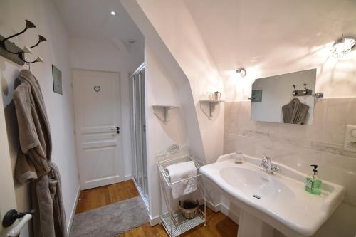 Koupelna v ubytování Villa des Glycines