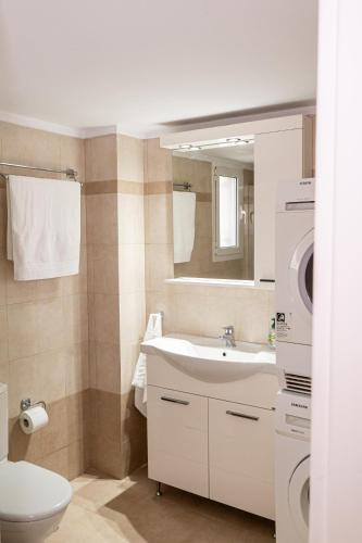 Palaio Faliro Sea and City Stay Residence with private parking by Theodorakakis