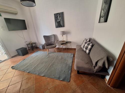 Central House - Perea