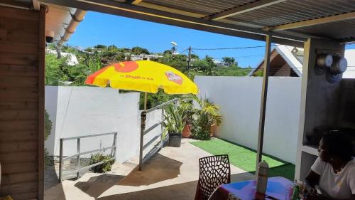 Foto Maison charmante à Saint-Gilles les Bains 1