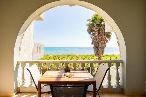 Beachfront Nest Memi Koroni-Seaheaven House A3