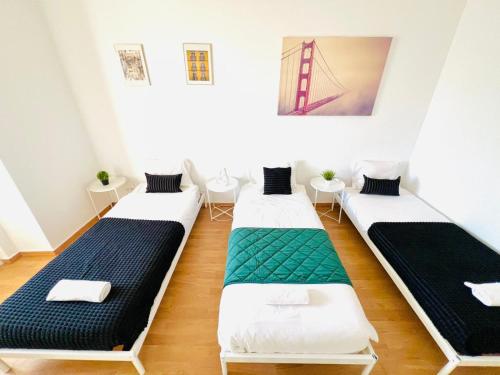 Lisbon 87 City Center Flat Ideal for Groups and Families
