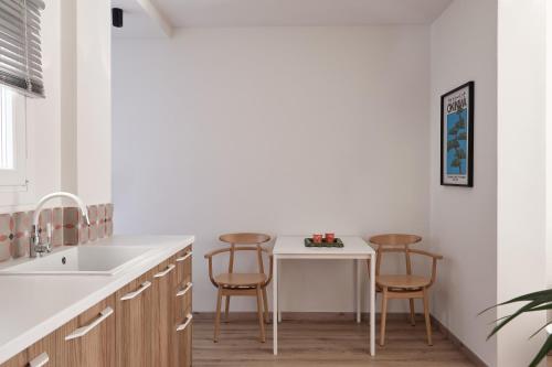 Mellow Apartment Steps away from Acropolis and the Metro Station in Koukaki by Lumen Living