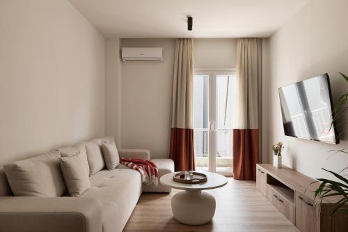Cozy Apartment steps away from Acropolis and the Metro Station by Lumen Living