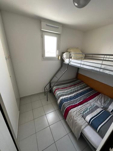 Appartement 2CH, clim, piscine, garage, mer
