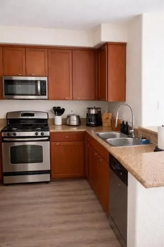Luxury Coastal 1 & 2 Bedroom Retreat Near Venice with Pool & Cinema Room photo 7