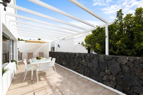 Casa El Golfo - N 6 by Escape Home