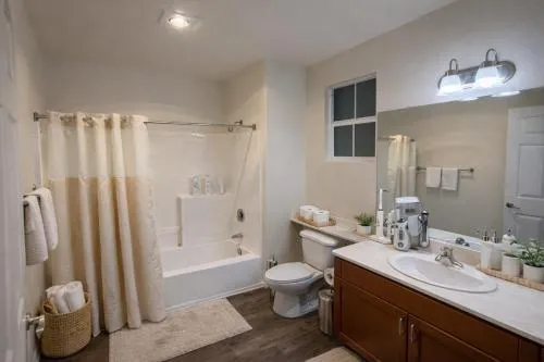 Luxury Coastal 1 & 2 Bedroom Retreat Near Venice with Pool & Cinema Room photo 13