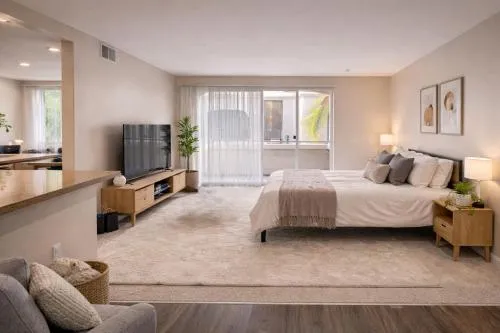 Luxury Coastal 1 & 2 Bedroom Retreat Near Venice with Pool & Cinema Room photo 12