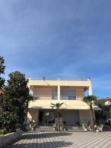 Jico Travel - Villa Lilo