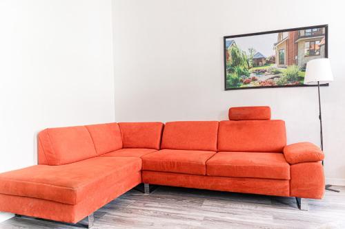 Vienna Meidling Center, Modern 1BR Apt with TV & WIFI