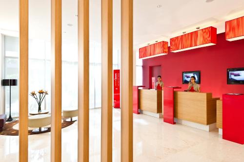 Μια τηλεόραση ή/και κέντρο ψυχαγωγίας στο ibis Navi Mumbai - An Accor Brand