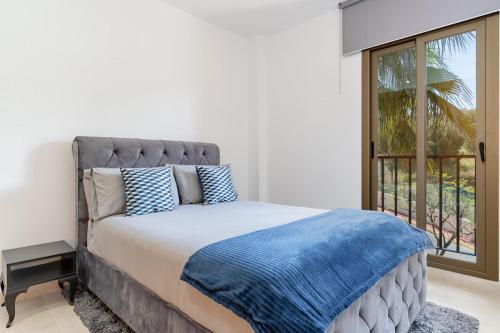 Casa Cifuentes - Penthouse 2BR with Sea Views & Heated Pool