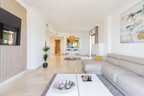 Casa Cifuentes - Penthouse 2BR with Sea Views & Heated Pool
