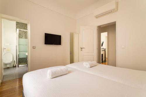 Arc de Triomphe - Home in City - AC & Parking