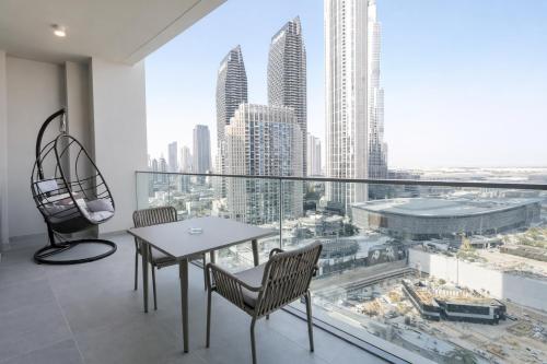 Burj View - 10 minutes walk Dream Lux Designer 3BD
