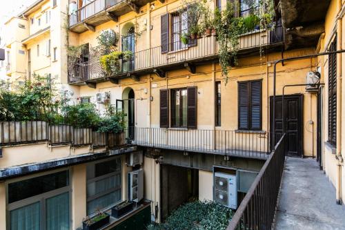 ArtStay Exclusive Apt Near Train Metro, Parking